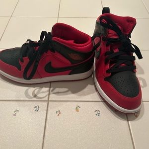 Nike Air Force 1. Boys size 1.5